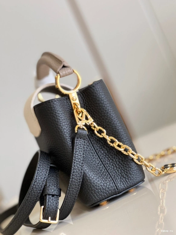 LOUIS MINI CAPUCINES VUITTON 0816